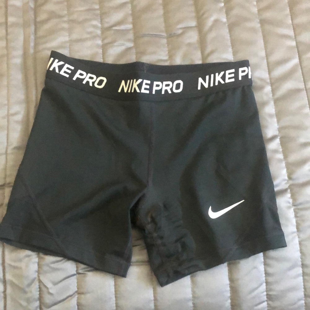 never worn, nike pro shorts